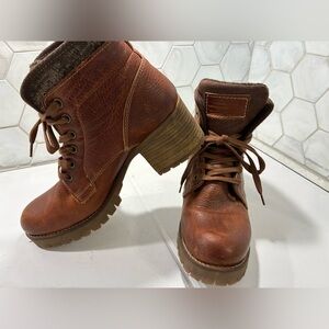 Bull Boxer Woman’s Heeled Leather CARMEN Boots Ankle Boots Size 9 Tan EUC